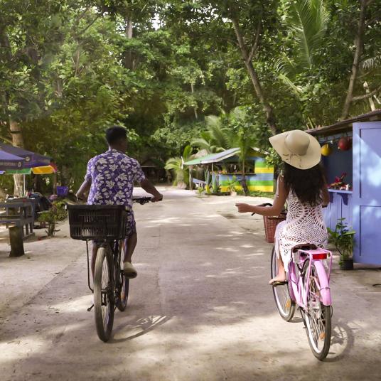 cycling on la digue